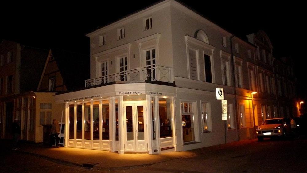 ホテル Ringelnatz Warnemuende ロストック エクステリア 写真
